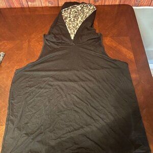 Sleeveless Black Hoodie‎ Tank Top With Leopard Lined Hood